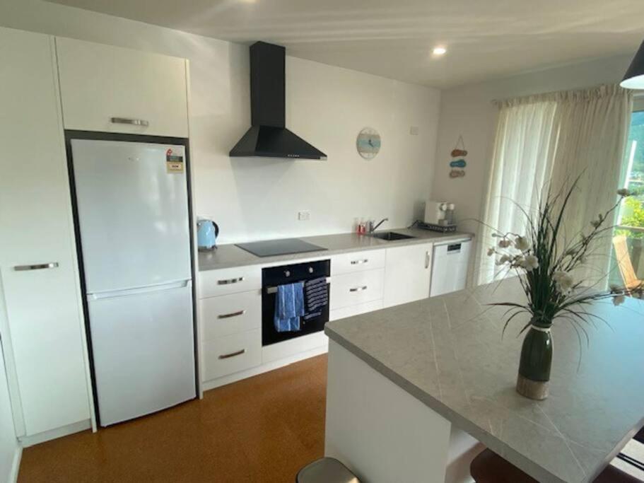 Sea-Renity Picton, Apt B Extérieur photo